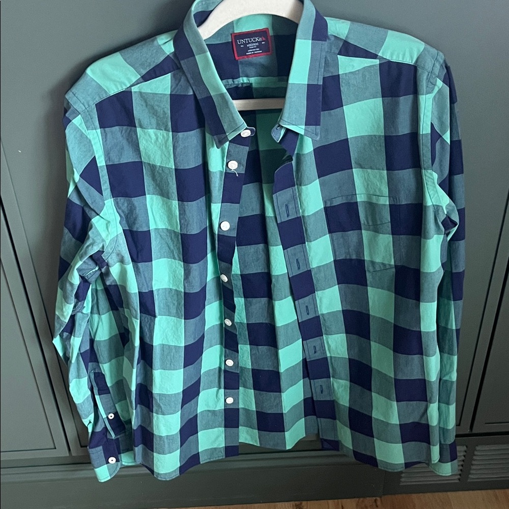 UNTUCKit Men's Navy and Teal Plaid Shirt